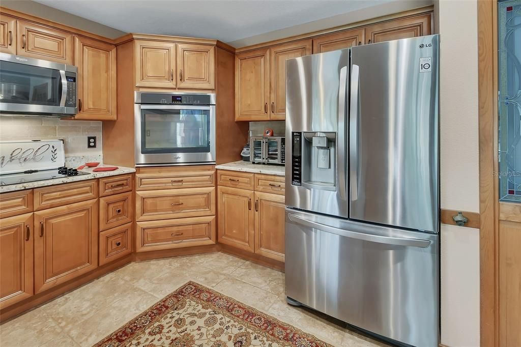 For Sale: $489,000 (2 beds, 2 baths, 1542 Square Feet)