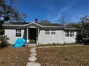 For Sale: $215,000 (2 beds, 1 baths, 820 Square Feet)