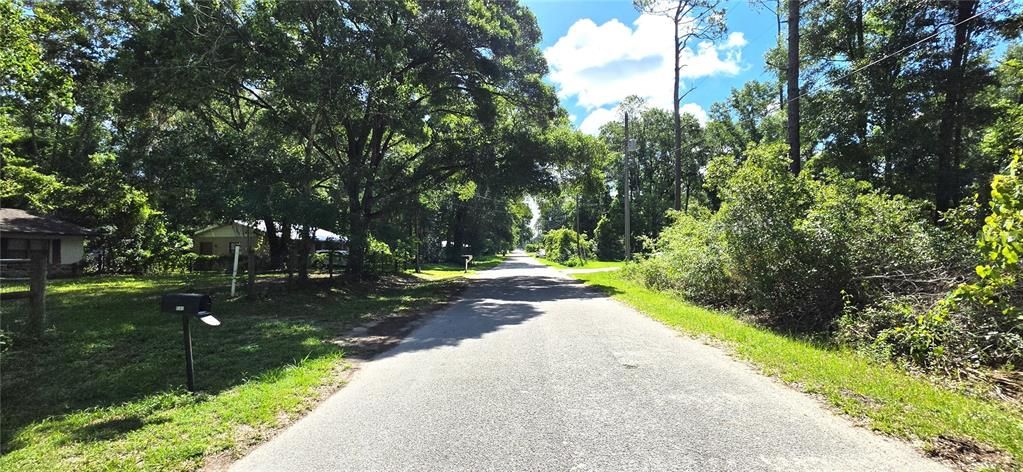 На продажу: $40,000 (0.23 acres)