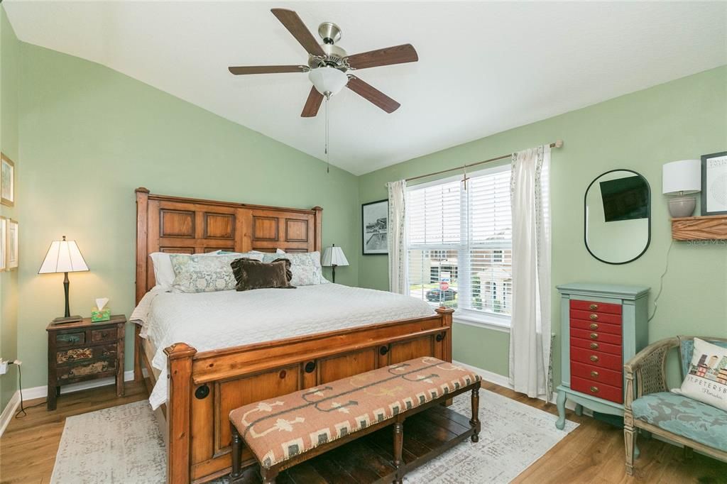For Sale: $380,000 (3 beds, 2 baths, 1420 Square Feet)