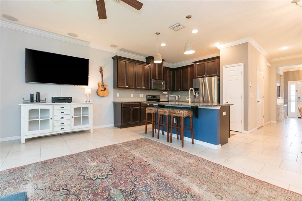 For Sale: $380,000 (3 beds, 2 baths, 1420 Square Feet)