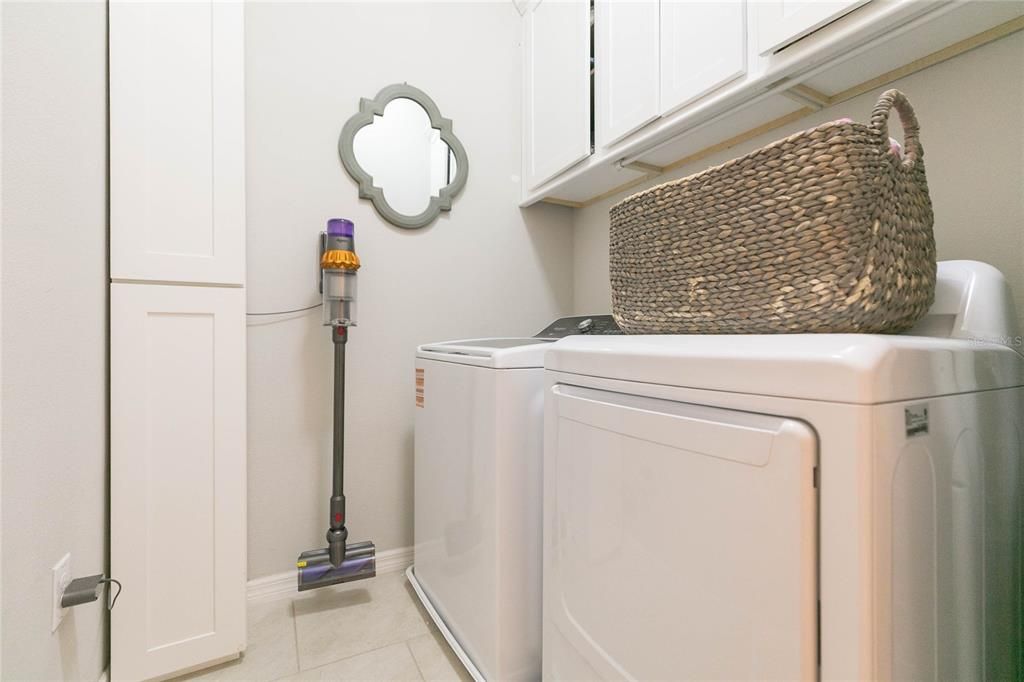 For Sale: $380,000 (3 beds, 2 baths, 1420 Square Feet)