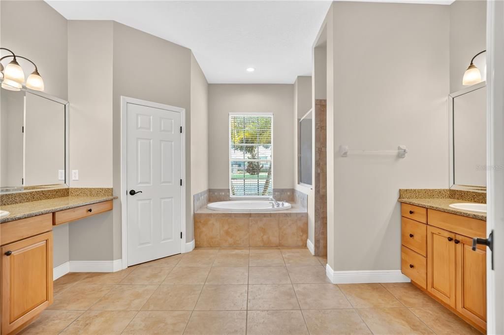 Active With Contract: $1,200,000 (5 beds, 4 baths, 3238 Square Feet)