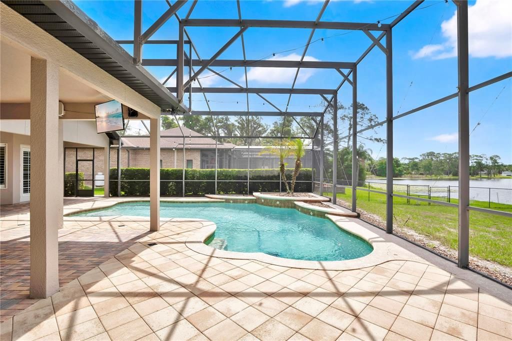 Active With Contract: $1,200,000 (5 beds, 4 baths, 3238 Square Feet)