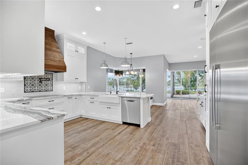 Active With Contract: $1,200,000 (5 beds, 4 baths, 3238 Square Feet)