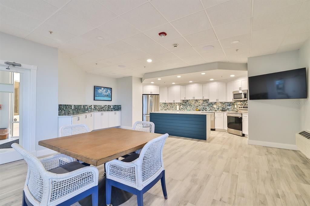 For Sale: $499,000 (2 beds, 2 baths, 1384 Square Feet)