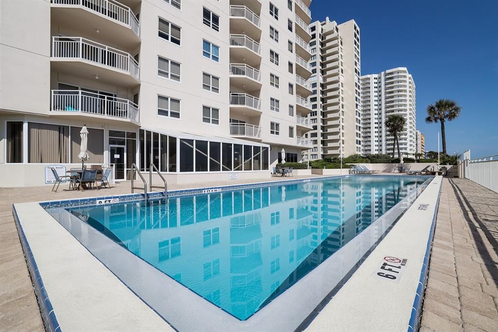 For Sale: $499,000 (2 beds, 2 baths, 1384 Square Feet)