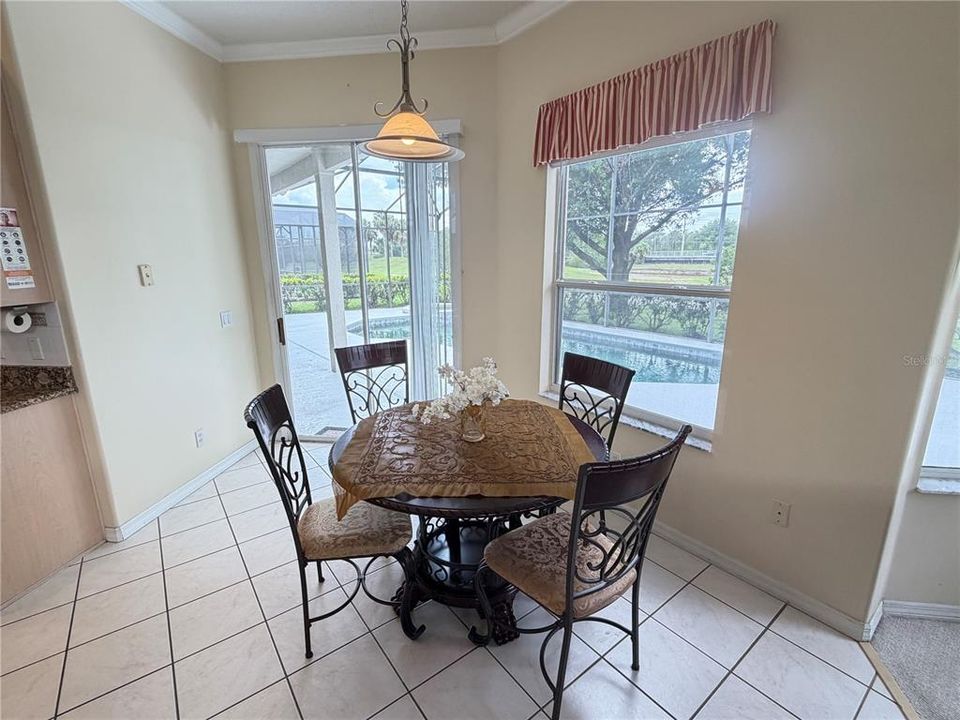 For Sale: $724,500 (4 beds, 3 baths, 2745 Square Feet)