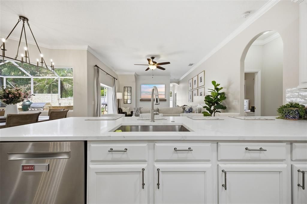 For Sale: $724,900 (5 beds, 4 baths, 3101 Square Feet)