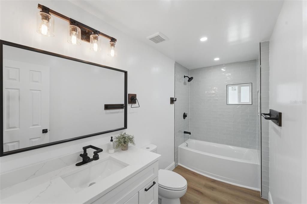 For Sale: $380,000 (3 beds, 2 baths, 1564 Square Feet)