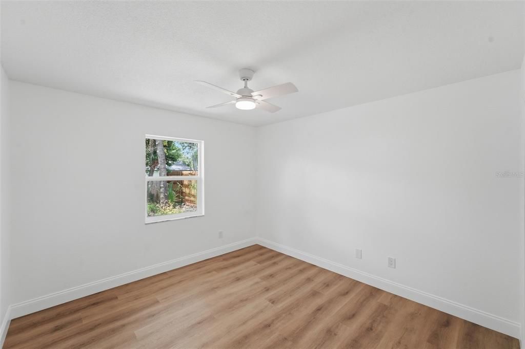 For Sale: $380,000 (3 beds, 2 baths, 1564 Square Feet)