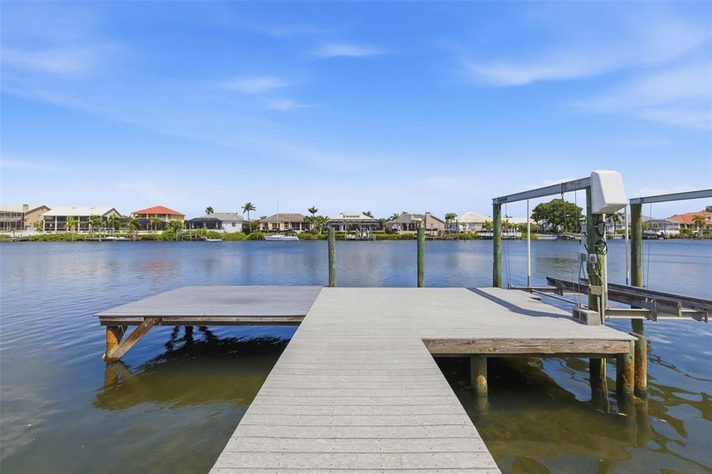 For Sale: $959,000 (4 beds, 2 baths, 1930 Square Feet)