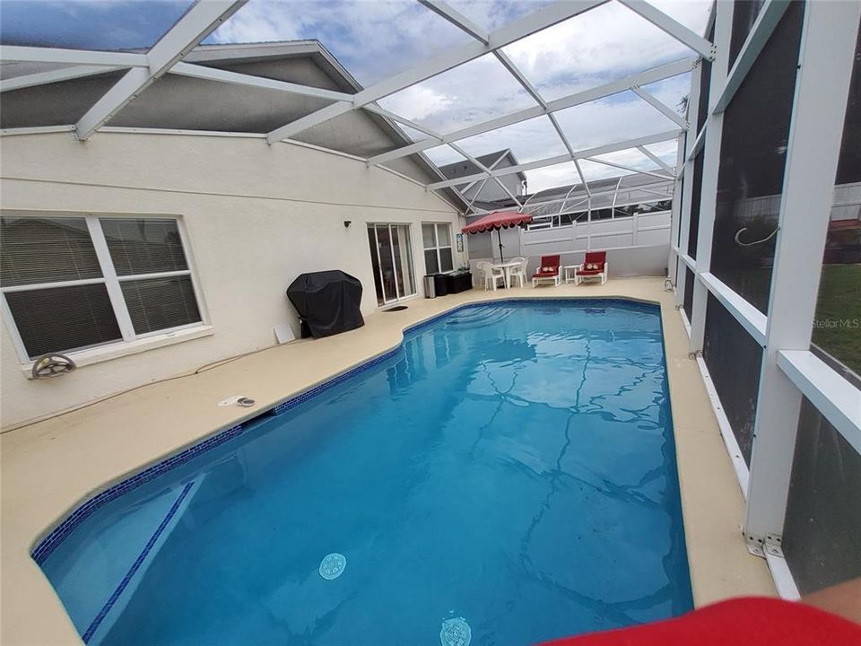 For Rent: $2,650 (4 beds, 3 baths, 1929 Square Feet)