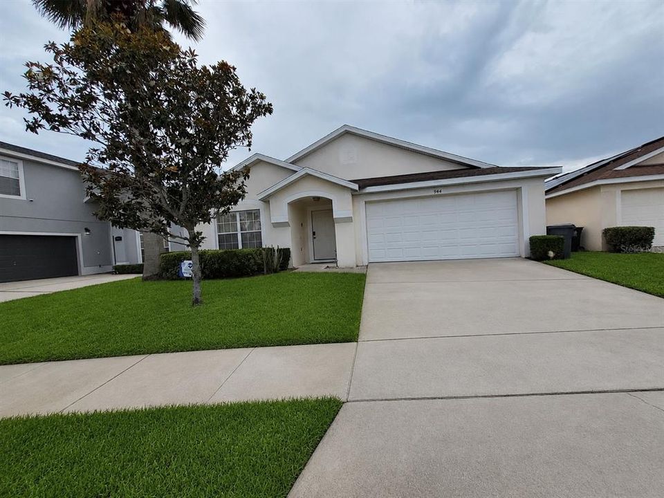 For Rent: $2,650 (4 beds, 3 baths, 1929 Square Feet)