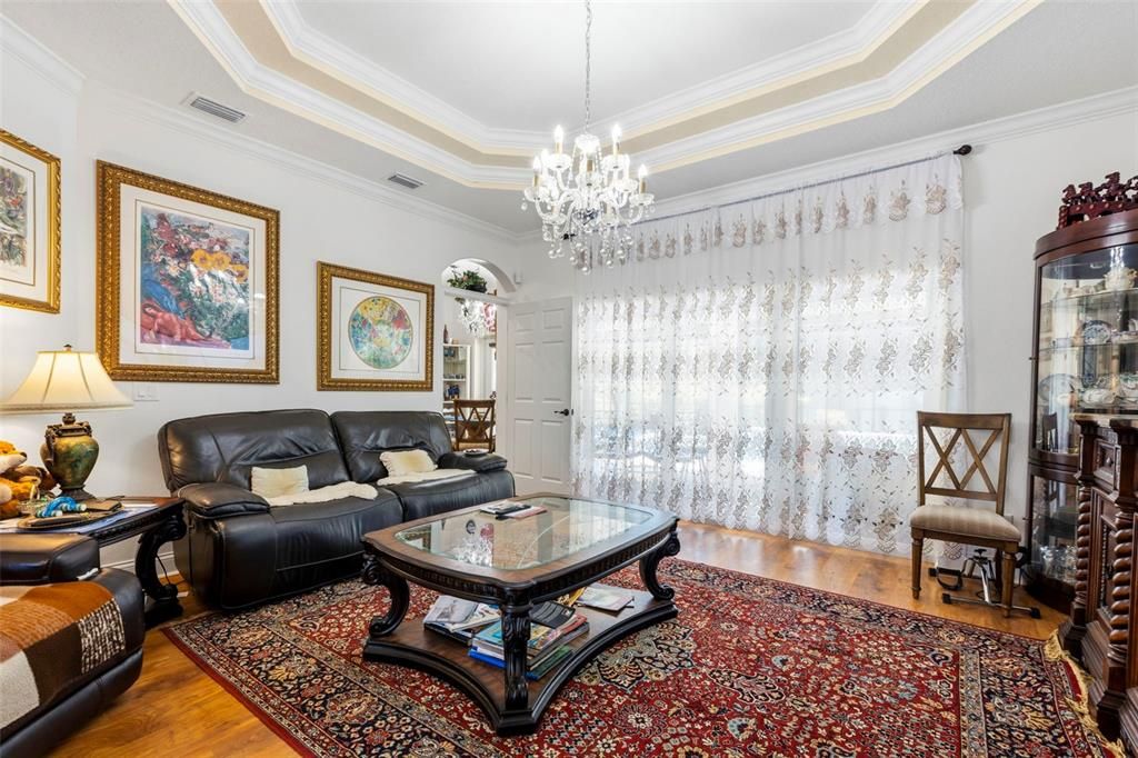 For Sale: $499,900 (3 beds, 2 baths, 1726 Square Feet)