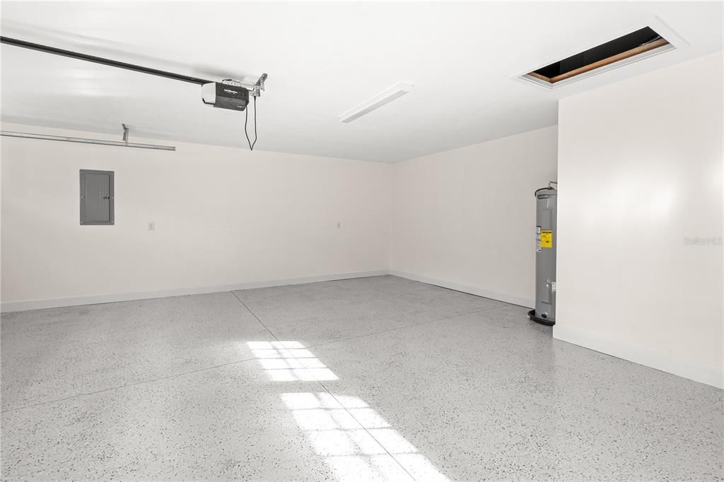 En Venta: $314,000 (3 camas, 2 baños, 1402 Pies cuadrados)