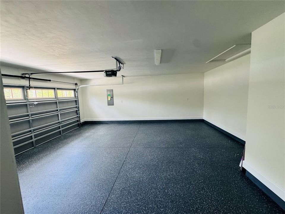 For Sale: $314,000 (3 beds, 2 baths, 1402 Square Feet)