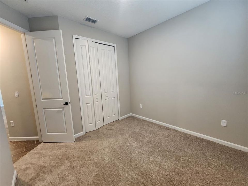 For Rent: $2,365 (4 beds, 2 baths, 1910 Square Feet)
