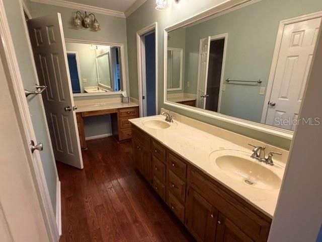 Active With Contract: $995,000 (4 beds, 3 baths, 3841 Square Feet)