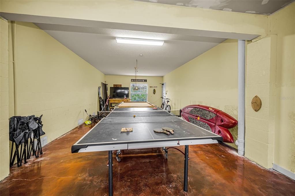 For Sale: $585,000 (2 beds, 2 baths, 1390 Square Feet)