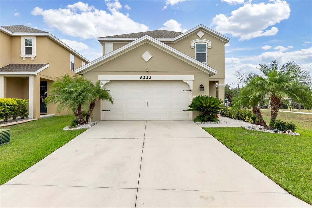 For Sale: $345,000 (3 beds, 2 baths, 1682 Square Feet)