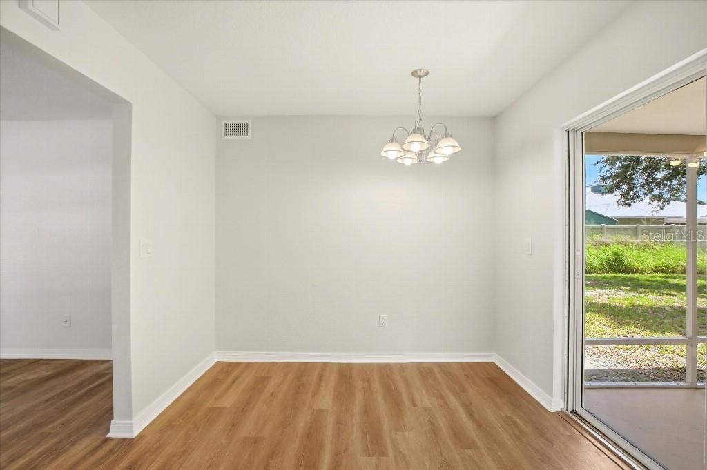 En Venta: $225,000 (2 camas, 1 baños, 910 Pies cuadrados)