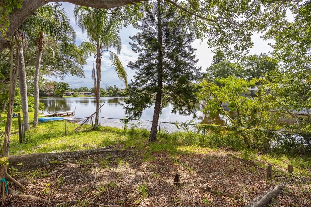 Activo con contrato: $329,000 (3 camas, 2 baños, 1274 Pies cuadrados)