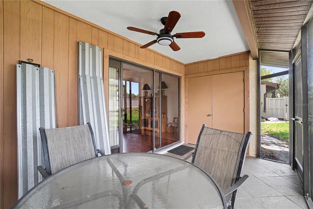 For Sale: $192,000 (2 beds, 2 baths, 1078 Square Feet)