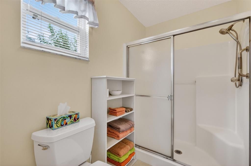 For Sale: $395,000 (3 beds, 3 baths, 1652 Square Feet)