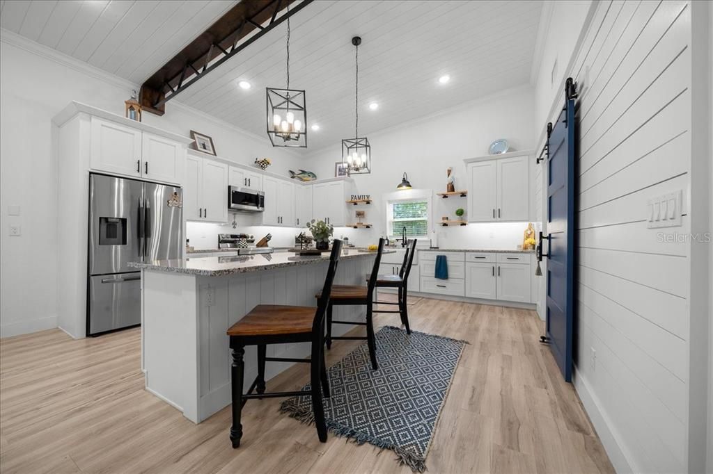 For Sale: $499,900 (3 beds, 2 baths, 2320 Square Feet)