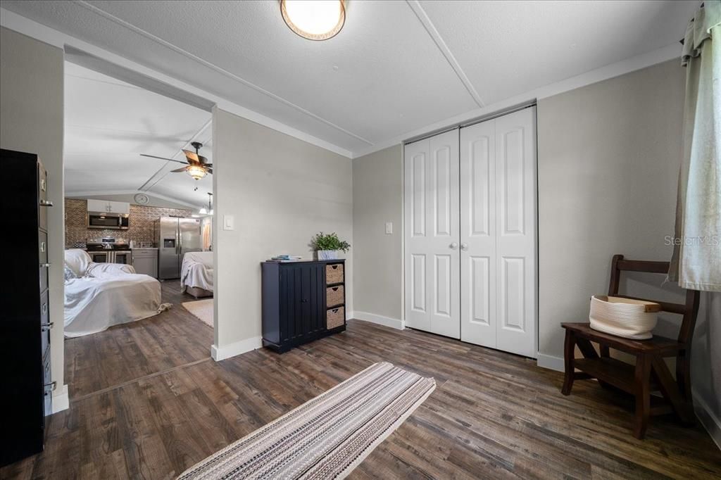 For Sale: $499,900 (3 beds, 2 baths, 2320 Square Feet)