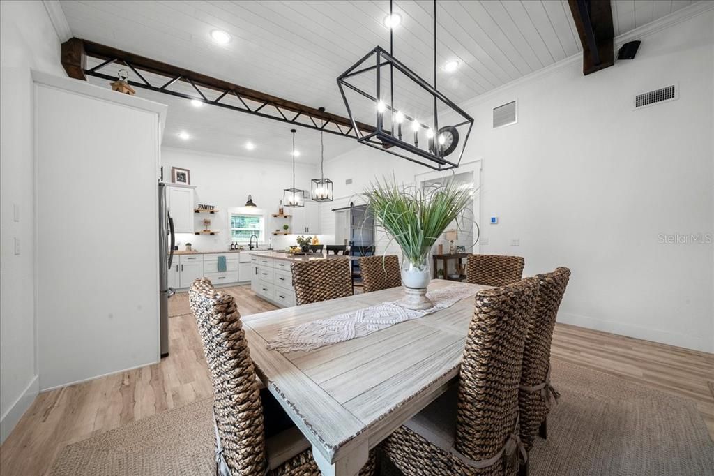 For Sale: $499,900 (3 beds, 2 baths, 2320 Square Feet)