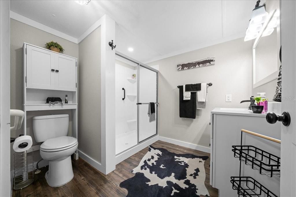 For Sale: $499,900 (3 beds, 2 baths, 2320 Square Feet)