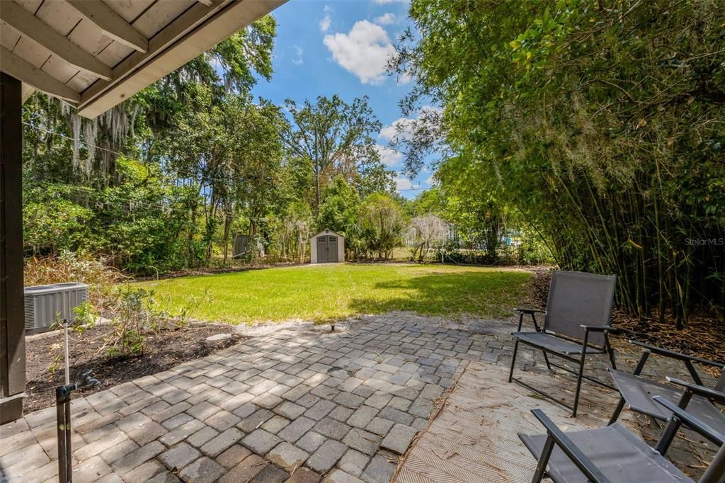 For Sale: $399,000 (2 beds, 1 baths, 880 Square Feet)