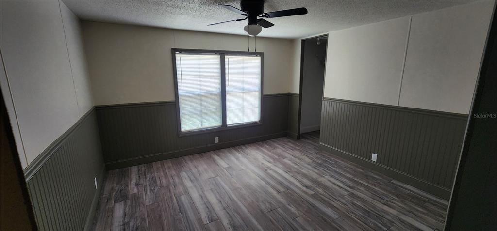 For Sale: $220,000 (3 beds, 2 baths, 1240 Square Feet)