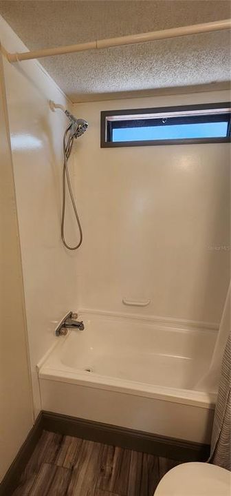 For Sale: $220,000 (3 beds, 2 baths, 1240 Square Feet)
