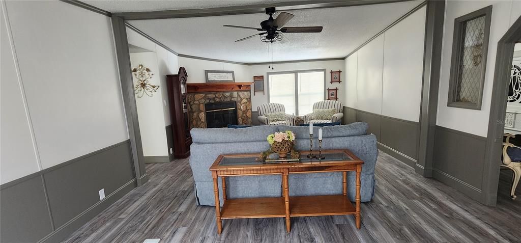 For Sale: $220,000 (3 beds, 2 baths, 1240 Square Feet)