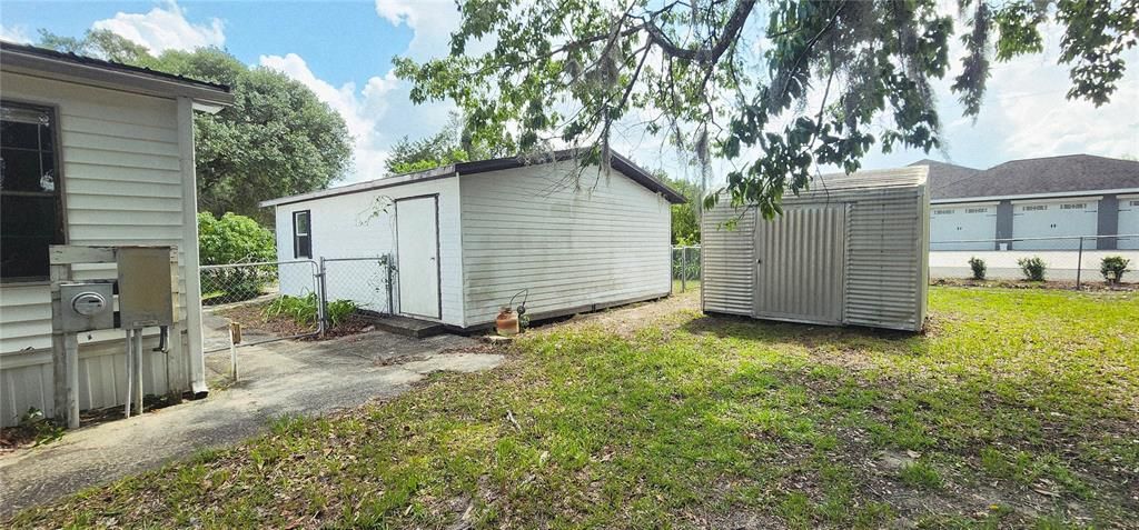 For Sale: $220,000 (3 beds, 2 baths, 1240 Square Feet)