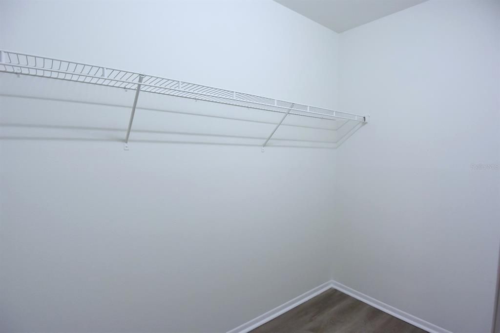 For Sale: $425,000 (3 beds, 2 baths, 1724 Square Feet)