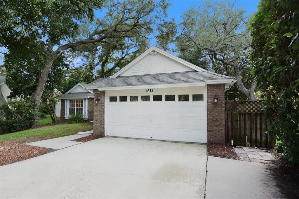 For Sale: $425,000 (3 beds, 2 baths, 1724 Square Feet)