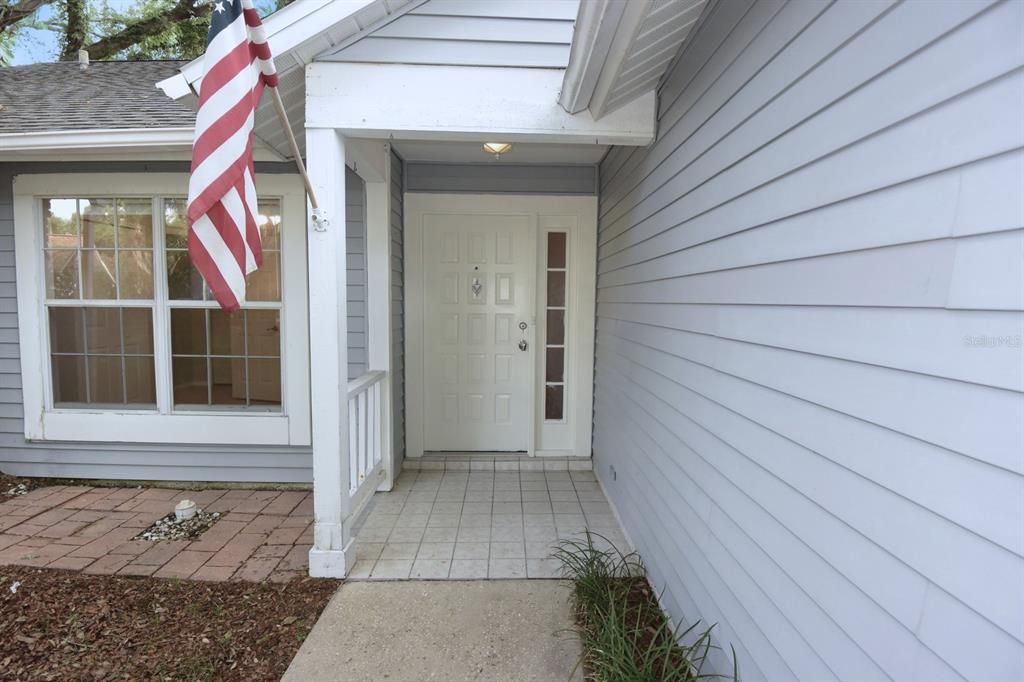 For Sale: $425,000 (3 beds, 2 baths, 1724 Square Feet)