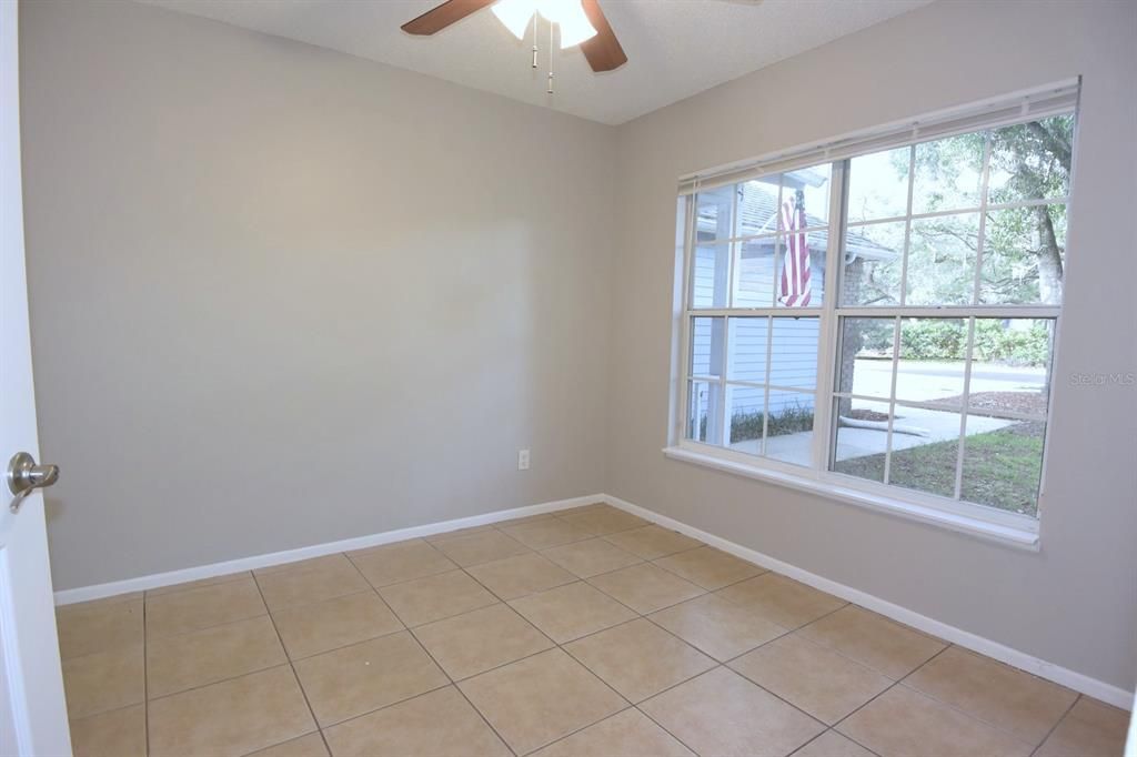 For Sale: $425,000 (3 beds, 2 baths, 1724 Square Feet)