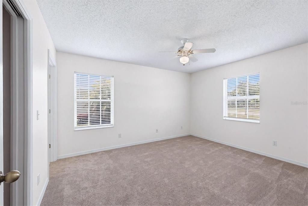 For Sale: $355,000 (3 beds, 2 baths, 1321 Square Feet)