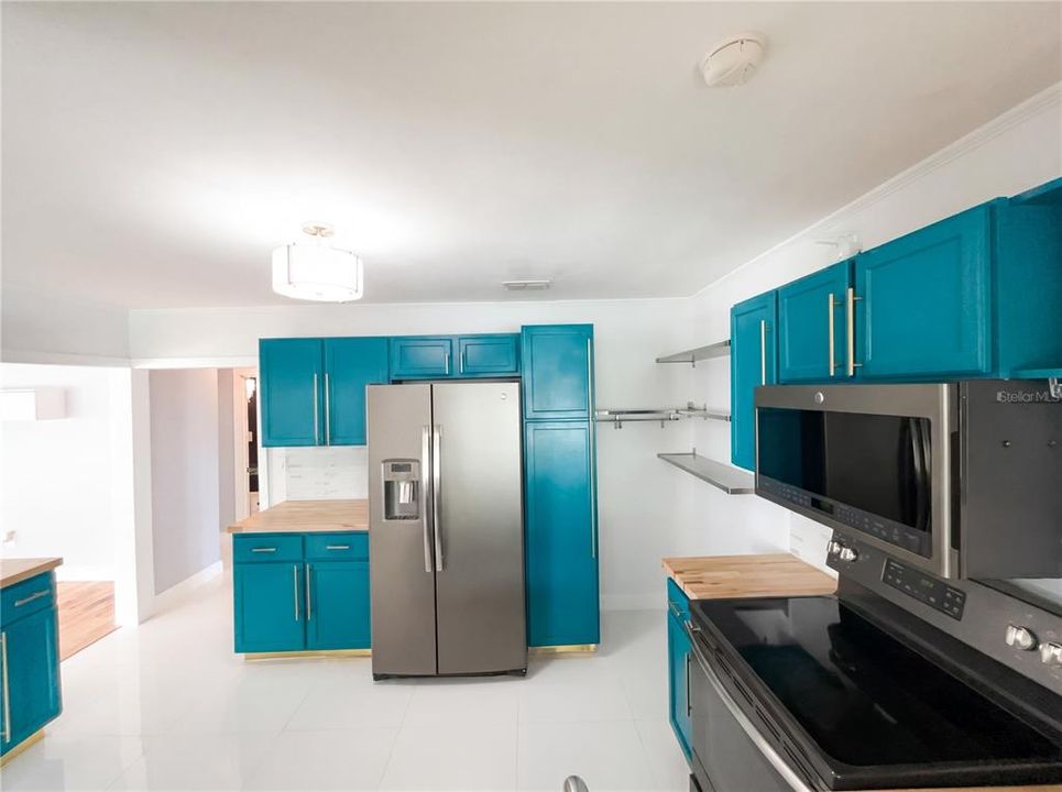 En Venta: $368,000 (3 camas, 2 baños, 1528 Pies cuadrados)