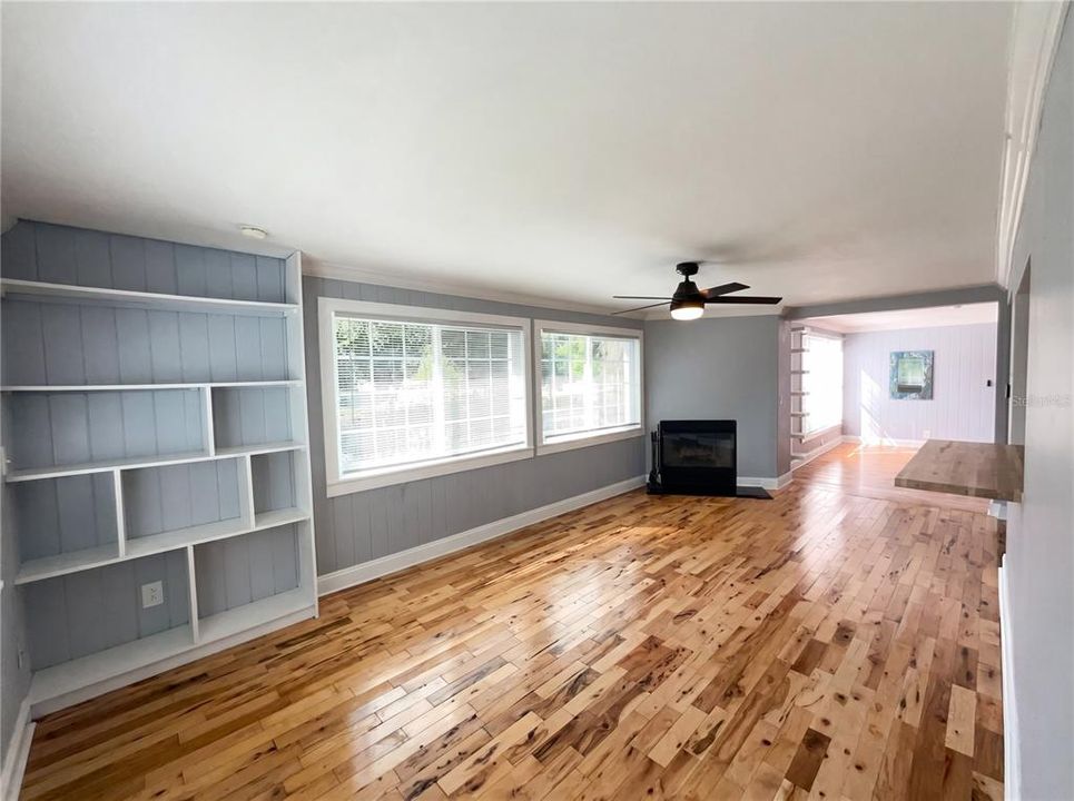 En Venta: $368,000 (3 camas, 2 baños, 1528 Pies cuadrados)