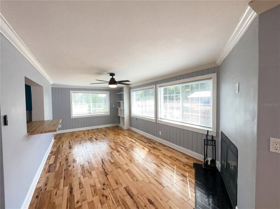 En Venta: $368,000 (3 camas, 2 baños, 1528 Pies cuadrados)