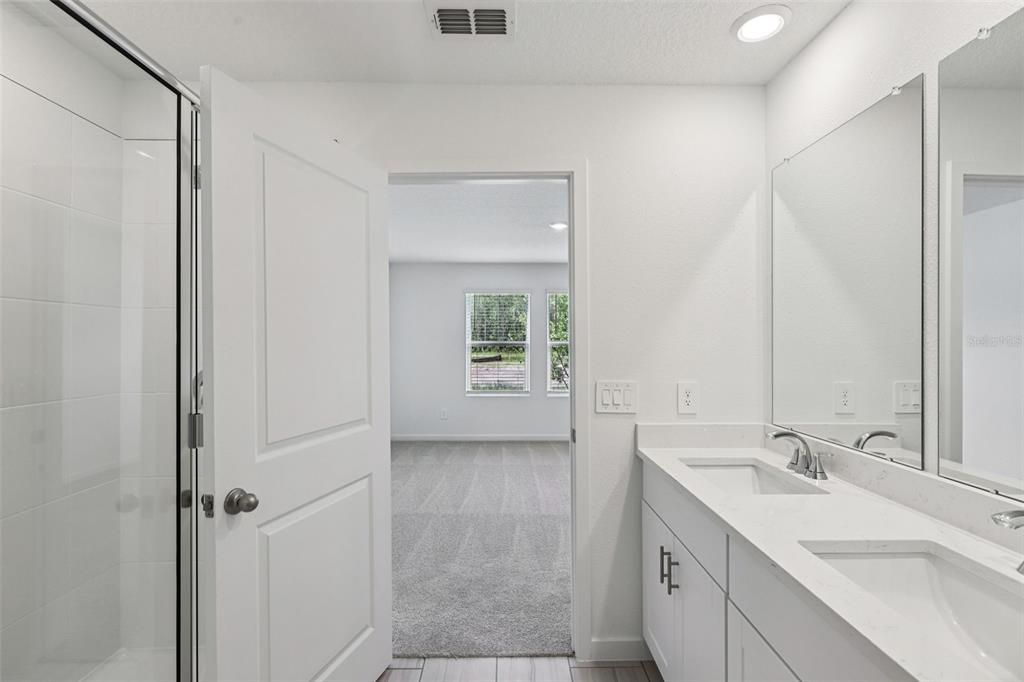 En Venta: $313,990 (4 camas, 2 baños, 1607 Pies cuadrados)