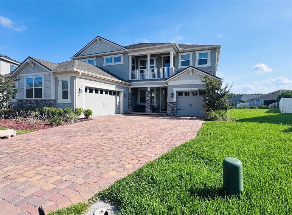 For Sale: $685,000 (5 beds, 4 baths, 3221 Square Feet)