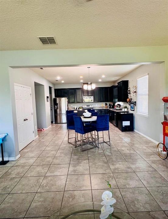 For Sale: $685,000 (5 beds, 4 baths, 3221 Square Feet)