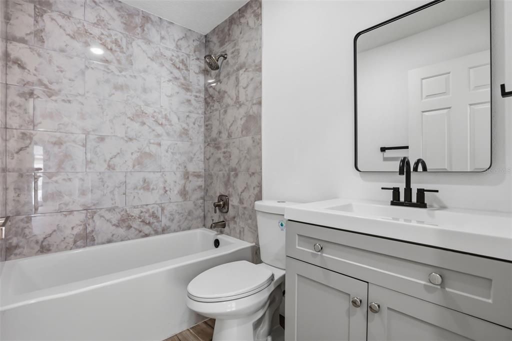 For Sale: $355,900 (3 beds, 2 baths, 1758 Square Feet)